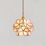 Vintage-inspired petal-shaped glass pendant – Timeless elegance for contemporary spaces