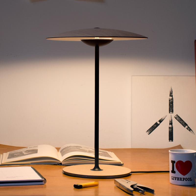 Lampe de table Marset Ginger – Design en métal chic avec éclairage LED intégré