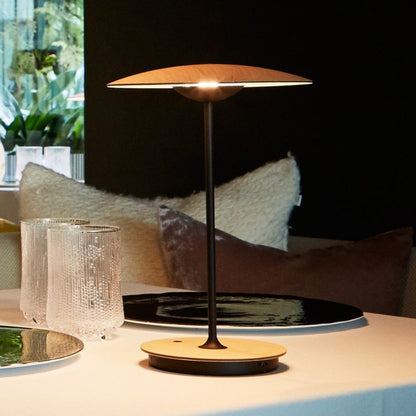 Lampe de table Marset Ginger – Design en métal chic avec éclairage LED intégré