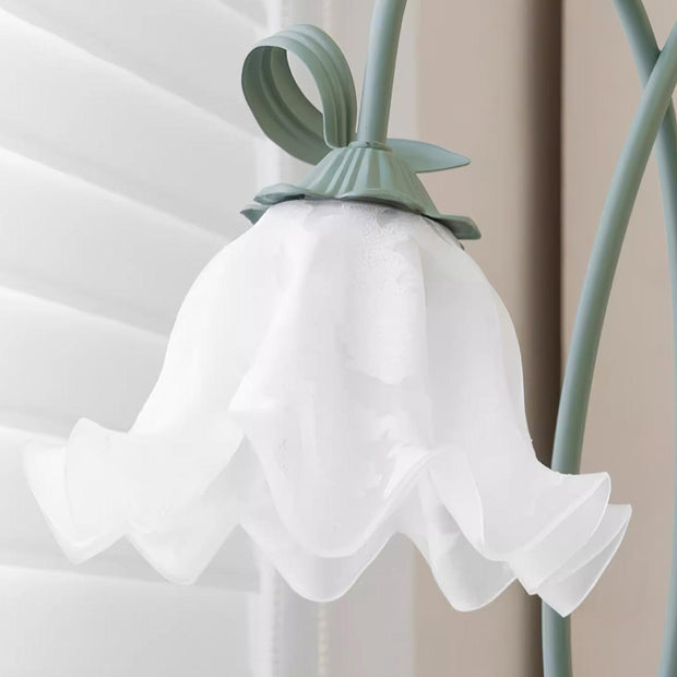 Elegant Calla Lily Floor Lamp – A Touch of Sophistication for Your Space