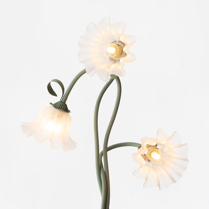 Elegant golvlampa Callablommor – En touch av sofistikering för ditt utrymme