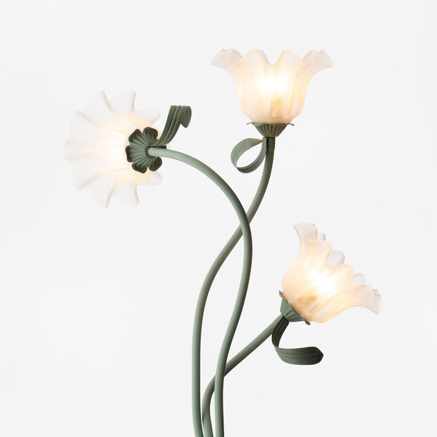Elegant Calla Lily Floor Lamp – A Touch of Sophistication for Your Space