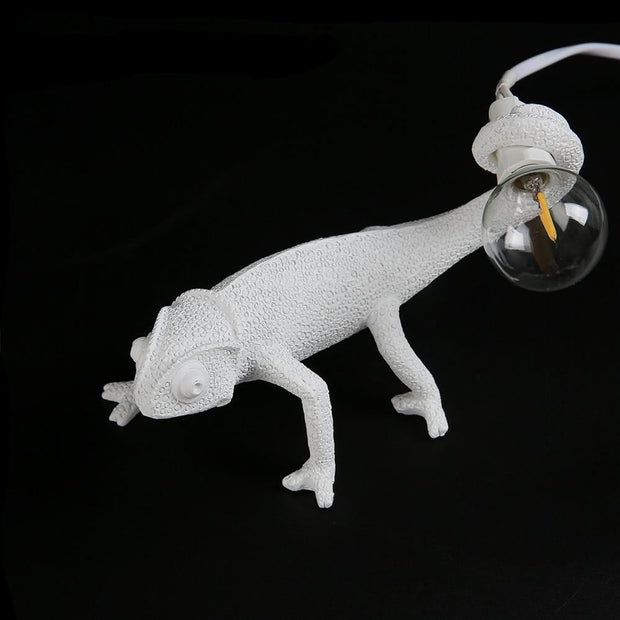 Exquisite Artistic Resin Lizard Table Lamp – A Touch of Elegance for Your Space