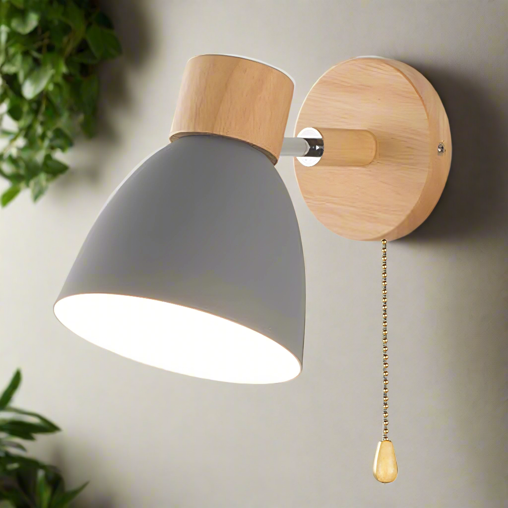 Elegante noordelijke houten wandlamp - Hedendaags ontwerp met praktische trekkoordschakelaar en verfijnde afwerking