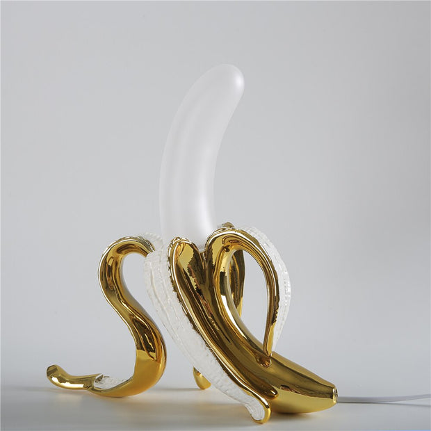 Art Deco Chic LED Table Lamp – Dazzling metal and resin craftsmanship