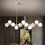 Suspension Sleek Armature – Élégance en verre et métal pour les espaces de restauration contemporains