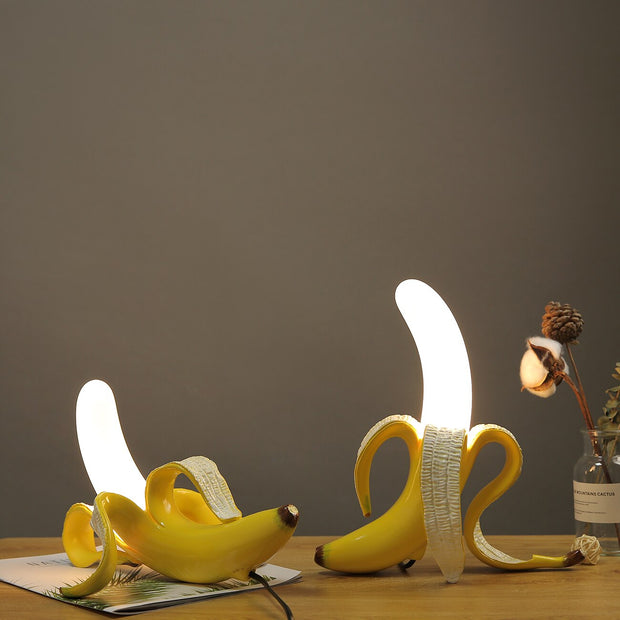 Art Deco Chic LED Table Lamp – Dazzling metal and resin craftsmanship