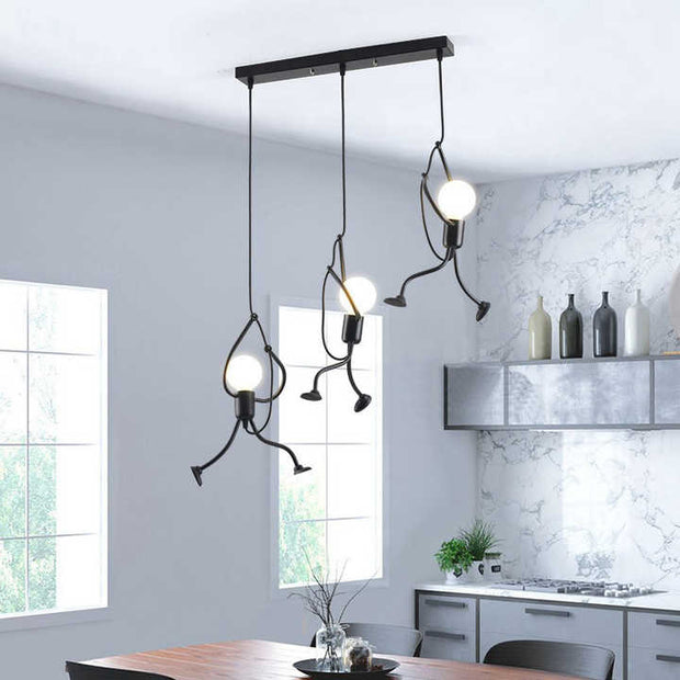 Suspension Luminaire Inspirée des Poupées – Une Touche Amusante et Envoûtante pour Vos Intérieurs