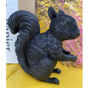 Charming Nordic squirrel table lamp – Whimsical design for warm ambient lighting