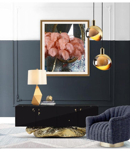 Elegante noordse glazen en gouden hanglamp – Stijlvol ontwerp met gerookte lampenkap