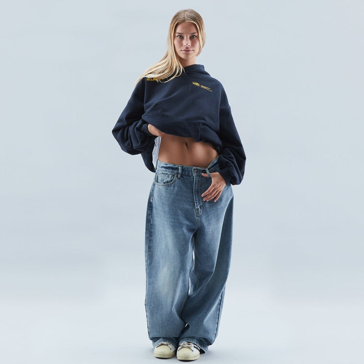 Oversized hoodie i bomull med tryck With Love – bekväm och trendig streetwear-plagg