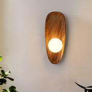 Elegant natural wood wall sconce – Embrace modern elegance with a warm organic ambiance