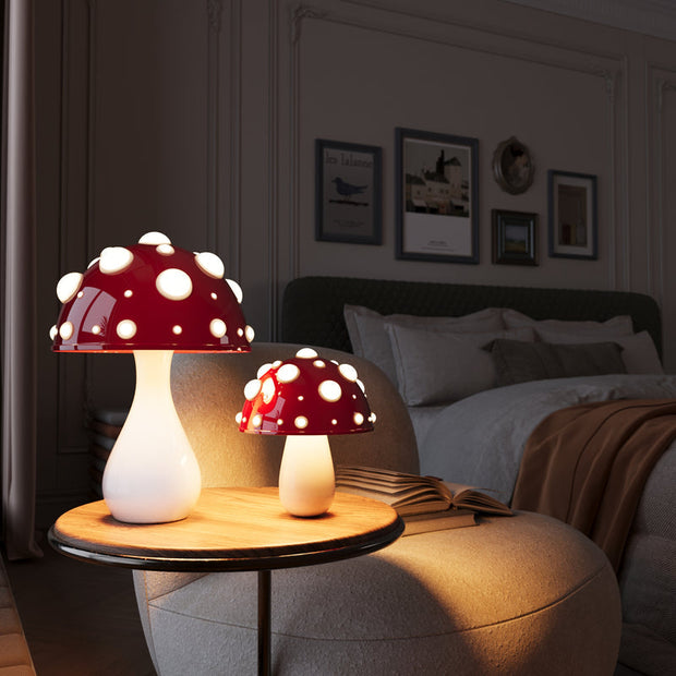 Enchanting Amanita LED Mushroom Table Lamp – Dimmable and Wireless!