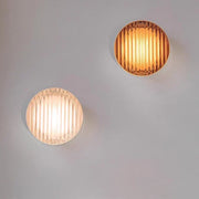 Elegant round LED wall sconce – Warm ambiance with Mylk glass diffuser for living room and bedroom decoration