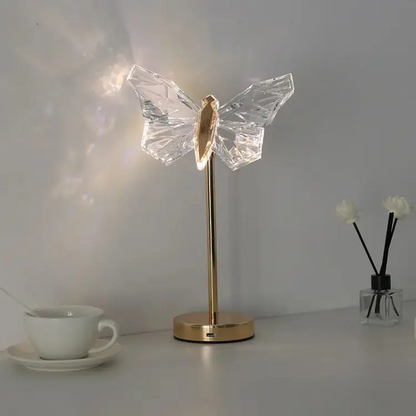 Lampe de table en cristal élégant en forme de papillon – Un accent lumineux charmant pour rehausser votre espace