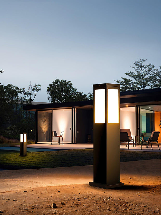 Kuzco Sleek Outdoor Marker Lamp – Contemporary aluminum design with integrated LED lighting