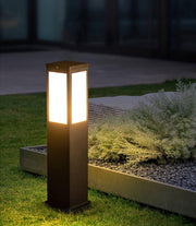 Kuzco Sleek Outdoor Marker Lamp – Contemporary aluminum design with integrated LED lighting
