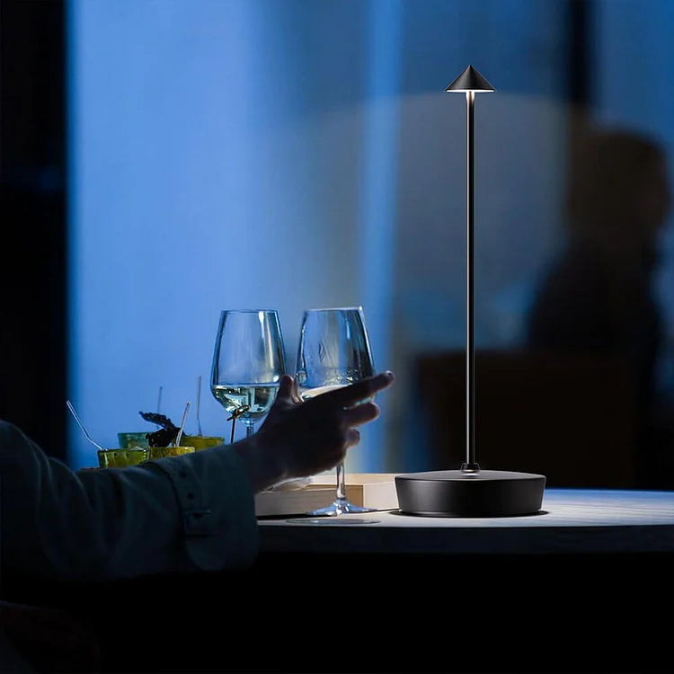 Lampe de table LED sans fil élégante – Stylée, dimmable et parfaite pour les espaces modernes