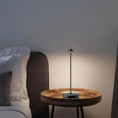 Lampe de table LED sans fil élégante – Stylée, dimmable et parfaite pour les espaces modernes