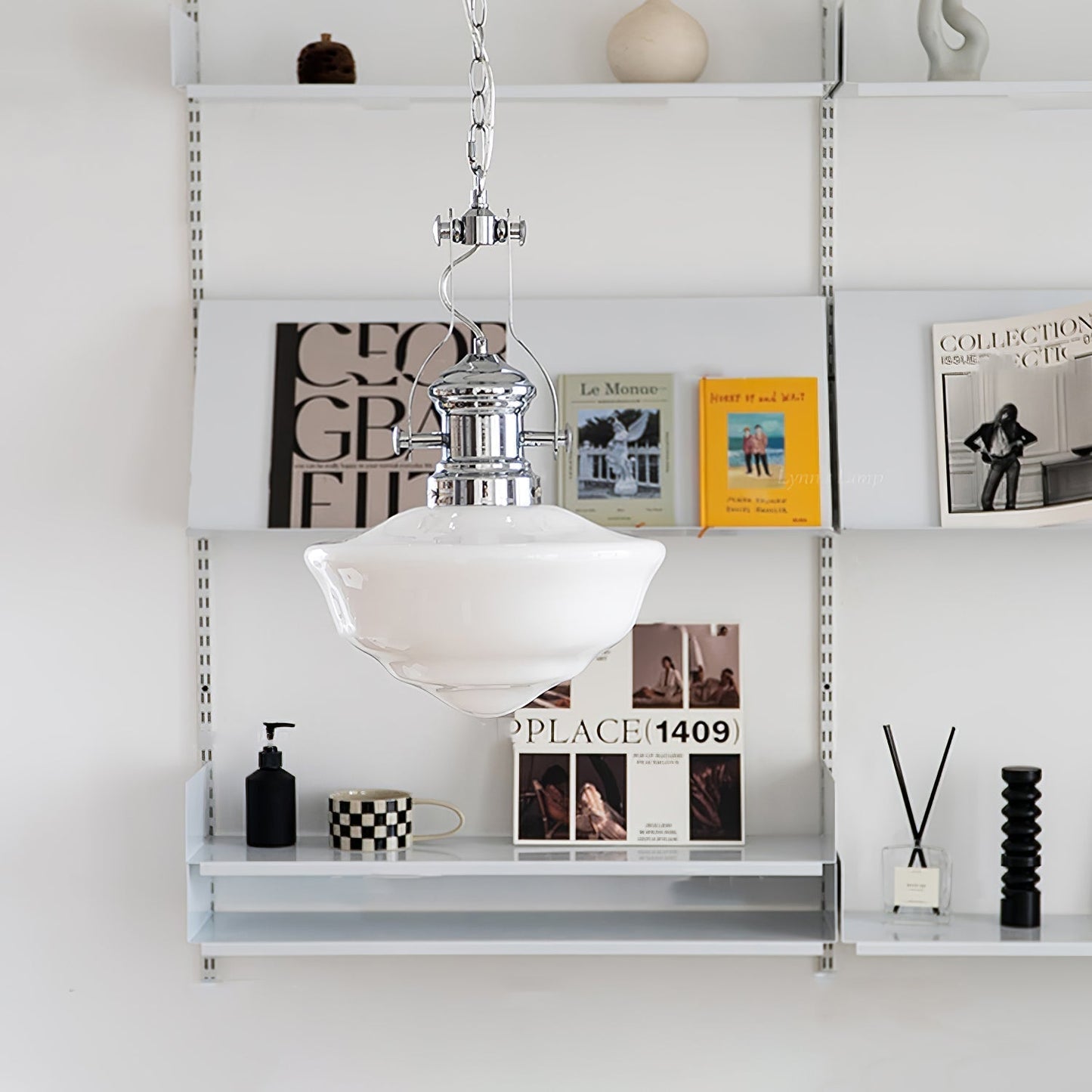 Suspension Lavagna Schoolhouse - Design en verre et métal moderne chic pour un style intemporel