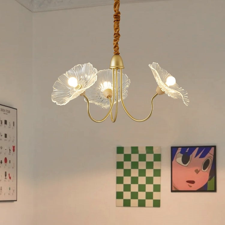 Kroonluchter van mat glas in elegante bladvorm – een verblindend accent voor verfijnde ruimtes