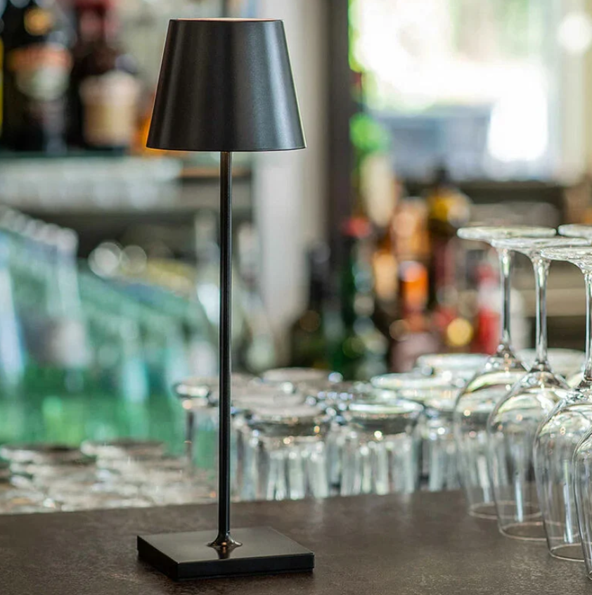 Draadloze Oplaadbare LED Tafellamp LumiPort – Veelzijdige Dimbare Verlichting voor Elke Sfeer