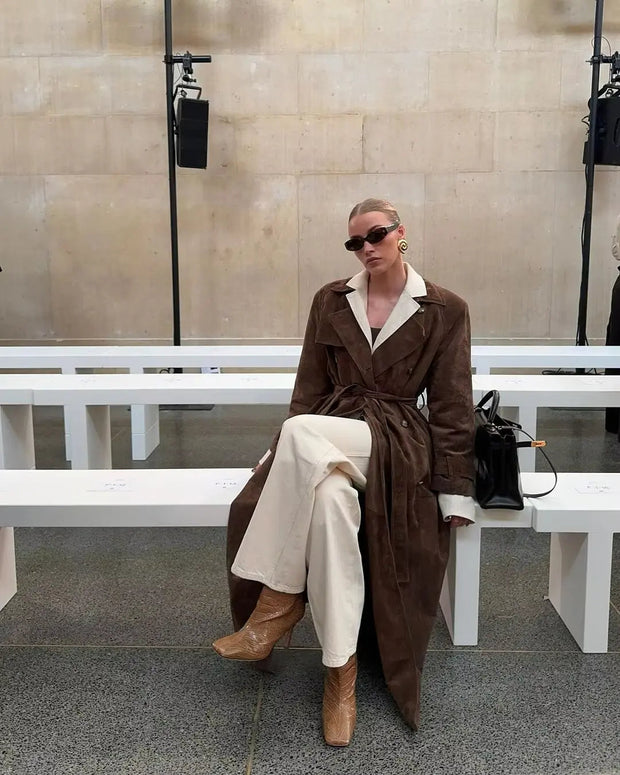 Elegant Suede Trench Coat with Adjustable Belt – Classic Style and Modern Comfort