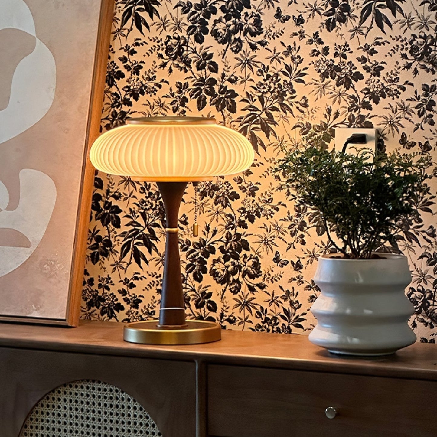 Lampe de table Matsutake – Design éco-chic avec des éléments en métal, bois et verre