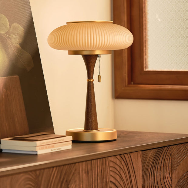 Lampe de table Matsutake – Design éco-chic avec des éléments en métal, bois et verre