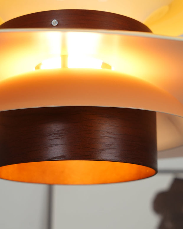 Mercero Elegant LED Pendant – A Touch of Elegance Made from High-Quality Materials