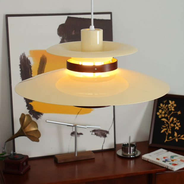 Mercero Elegant LED Pendant – A Touch of Elegance Made from High-Quality Materials