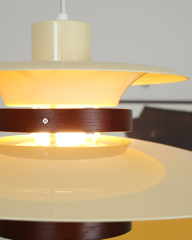 Mercero Elegant LED Pendant – A Touch of Elegance Made from High-Quality Materials