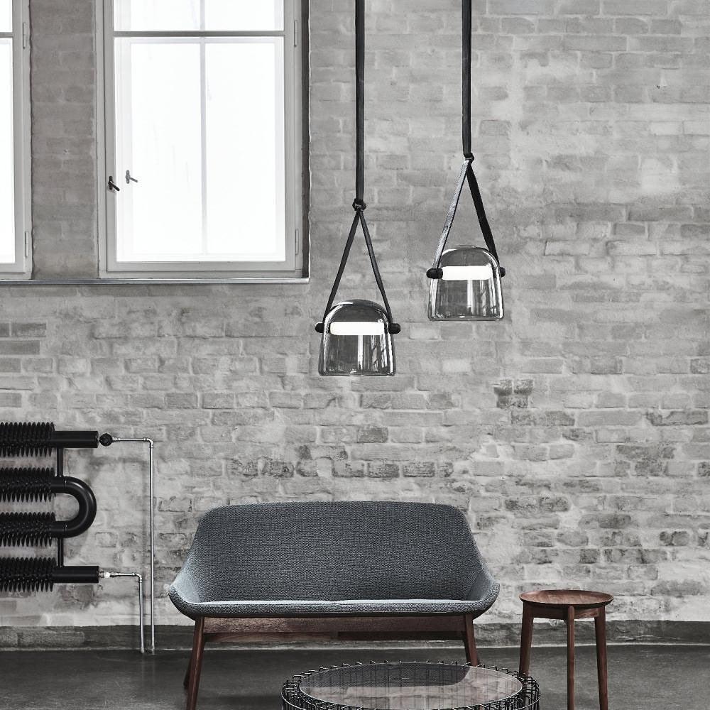 Suspension Élégante Minimaliste Mona – Métal et Verre Design LED Chic