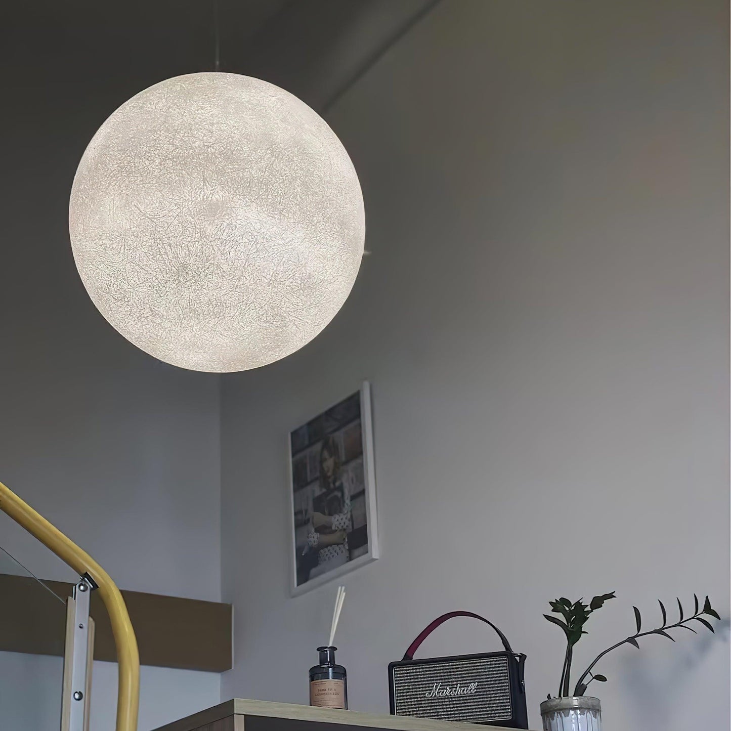 Luminaires Pendentifs LED Lune Envoûtants – Design Élégant et Apaisant Parfait pour Créer une Ambiance