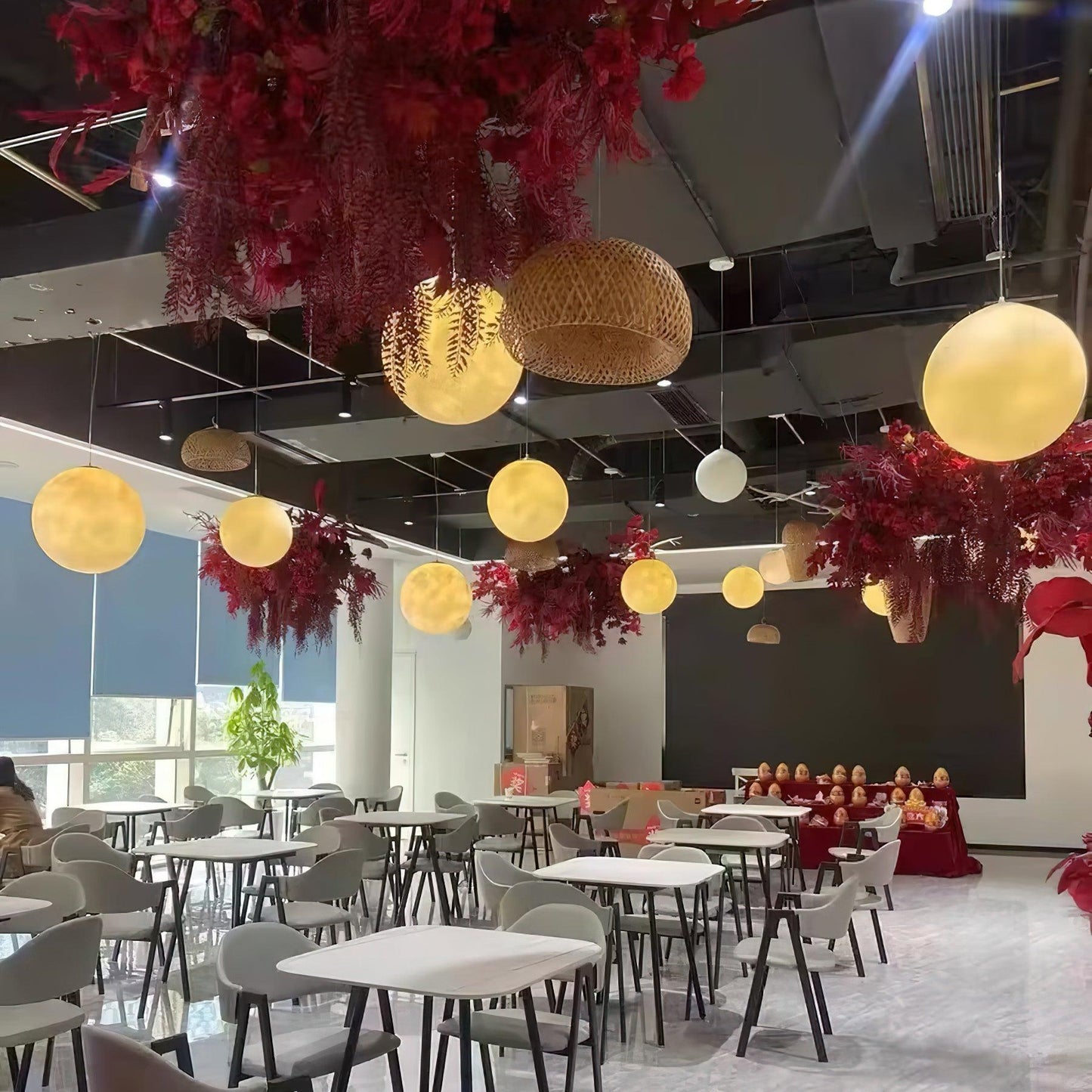 Luminaires Pendentifs LED Lune Envoûtants – Design Élégant et Apaisant Parfait pour Créer une Ambiance