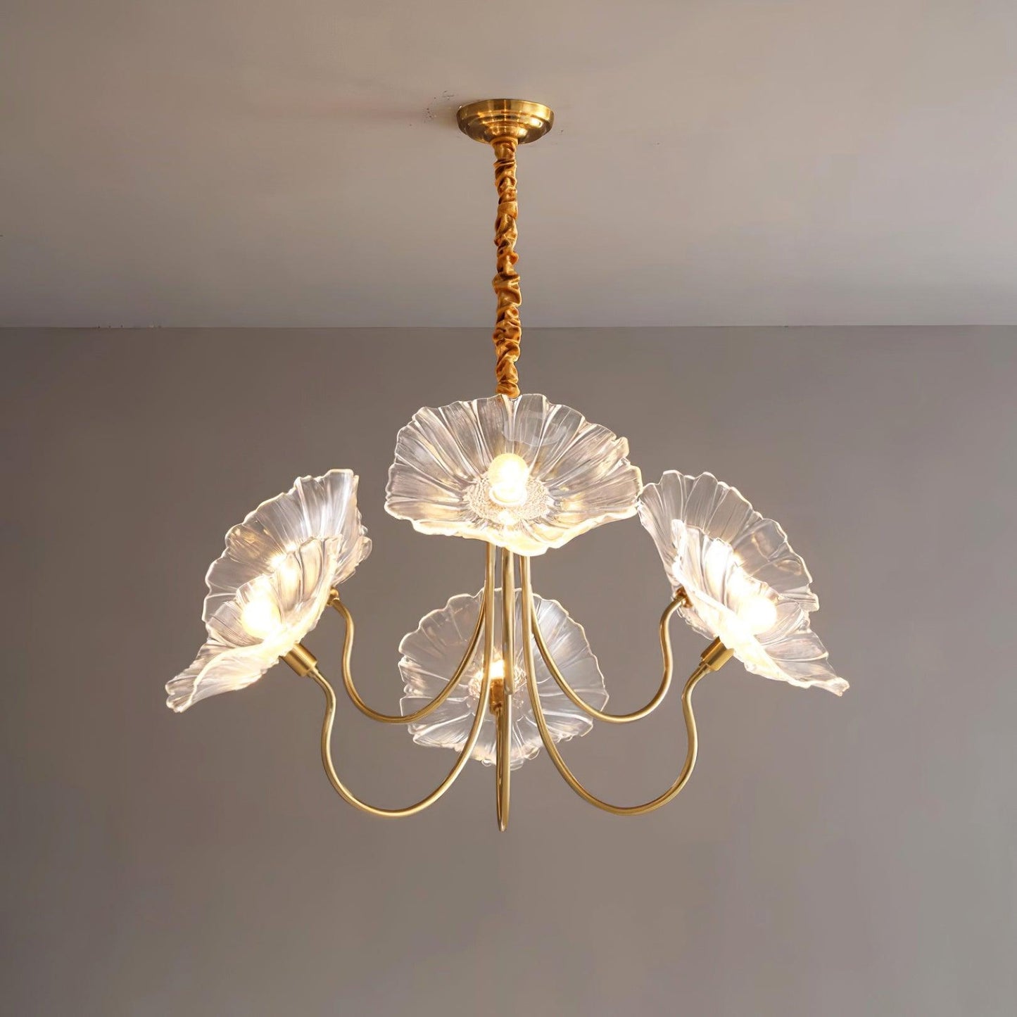 Chandelier en verre de Murano élégant - Un chef-d'œuvre de design artistique et d'une douce lueur ambiante
