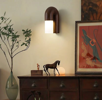 Applique Murale Arcus en Bois Élégante – Luminaire LED Chic Alliant Bois et Métal pour un Look Moderne Sophistiqué