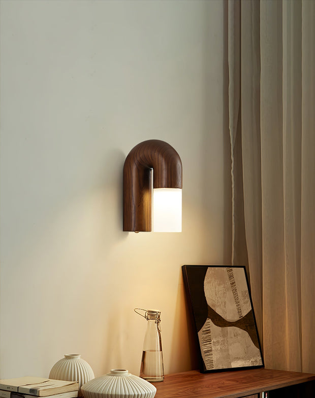 Elegant Arcus Wooden Wall Sconce – Chic LED Light Combining Wood and Metal for a Sophisticated Modern Look