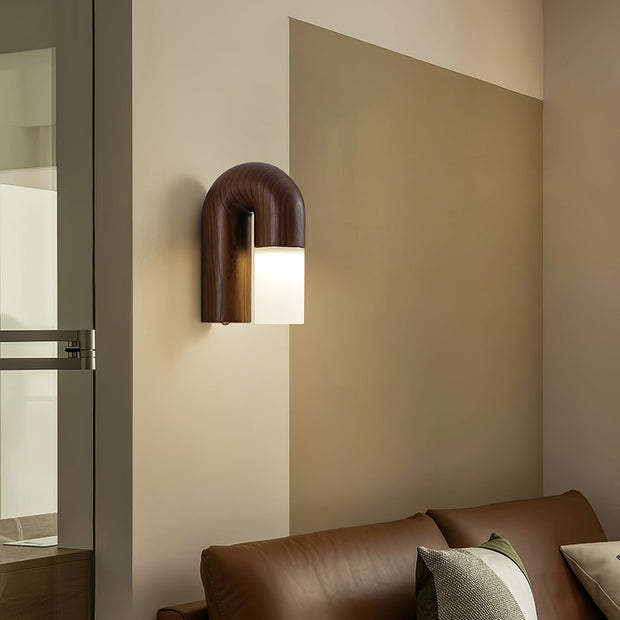 Elegant Arcus Wooden Wall Sconce – Chic LED Light Combining Wood and Metal for a Sophisticated Modern Look