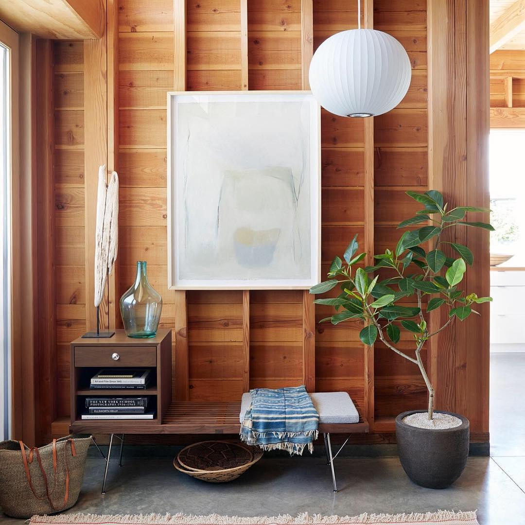 Nordische Chic Hangstoel – Elegant Hout- en Stalen Ontwerp Perfect voor Verfijnde Ruimtes