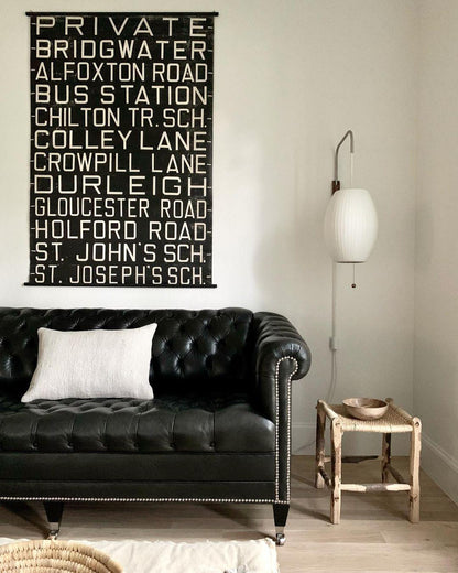 Vägglampa Nelson – Elegant modern design från 1950-talet med valnötsträ och metall