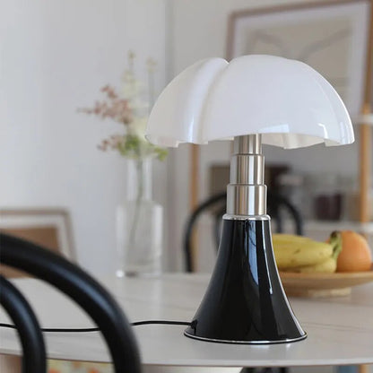 Lampe de table LED élégante inspirée des fleurs – Éclairage ajustable et stylé