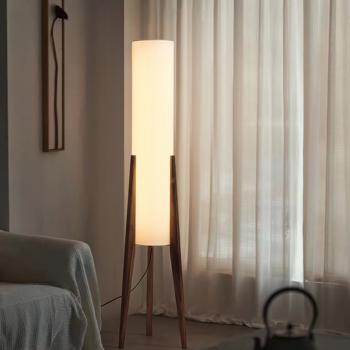 Elegant retro Nordic walnut floor lamp with fabric lampshade