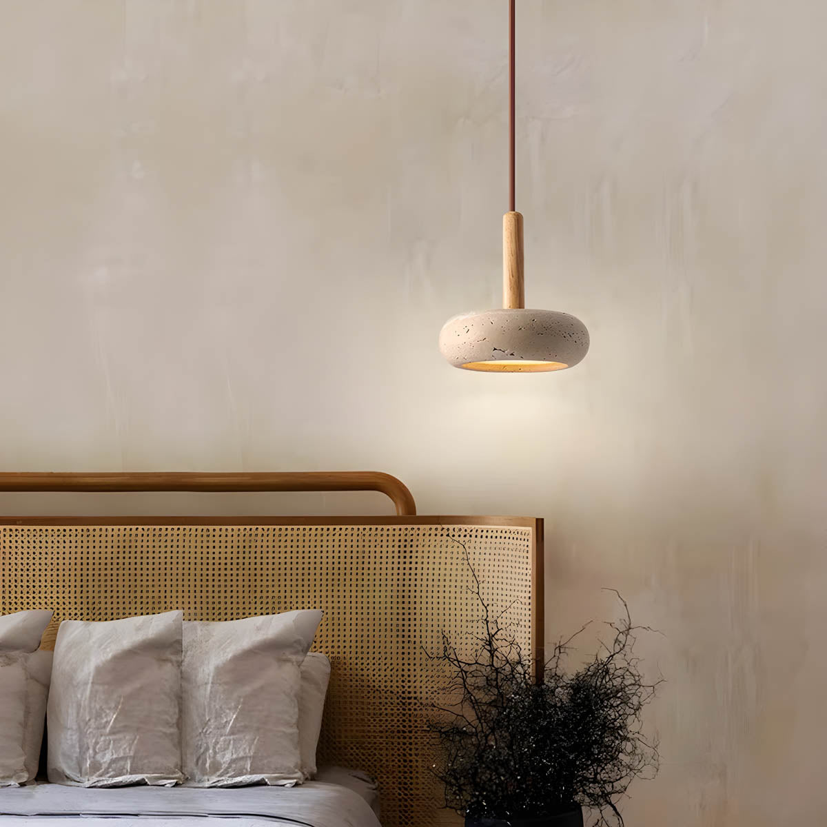 Hängande armatur Travertin Osho – Exklusiv design i natursten förbättrad med elegant LED-belysning