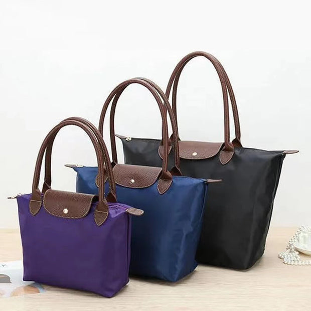 Oxford Chic Shoulder Bag – Effortless Style and Everyday Functionality