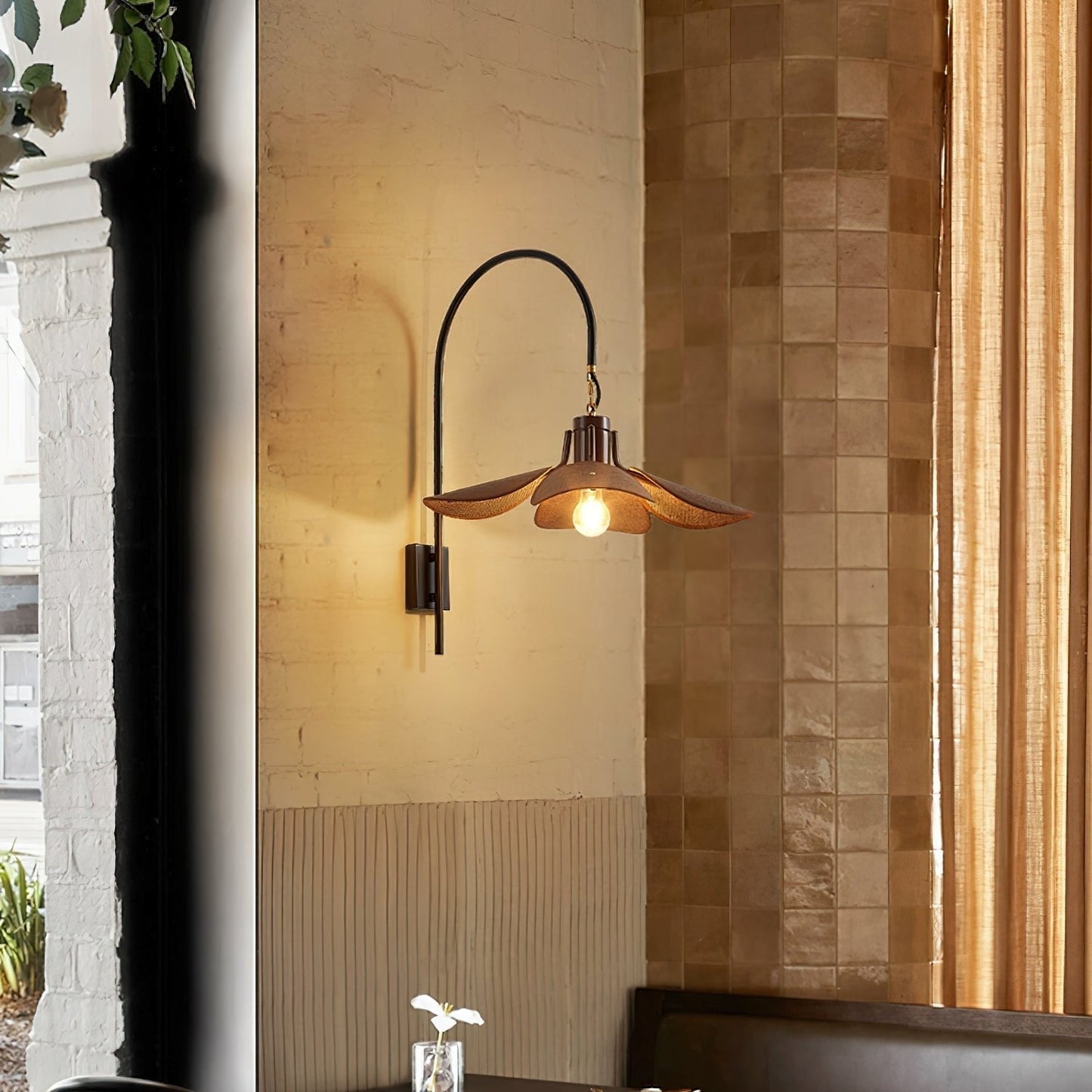 Applique Murale Florale Élégante – Design Fleur de Pétale pour une Lumière Douce et Ambiante