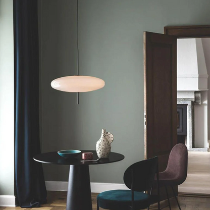 Plafonnier L'Ovale Élégant - Luminaire Raffiné en Verre et Métal | Éclairage Moderne et Sophistiqué