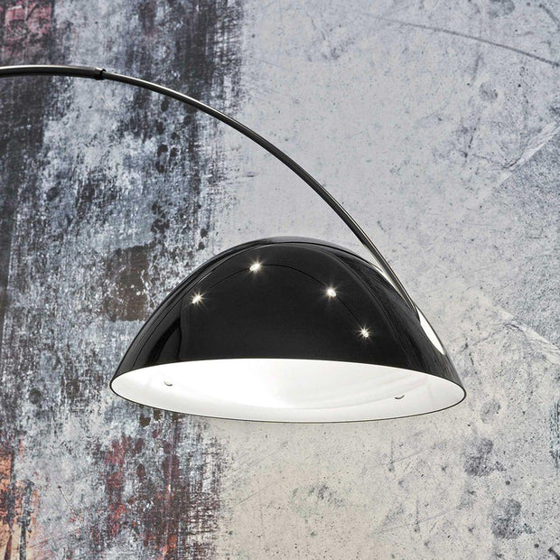 Scandinavian style Arc floor lamp – Elegant LED lighting with adjustable arm