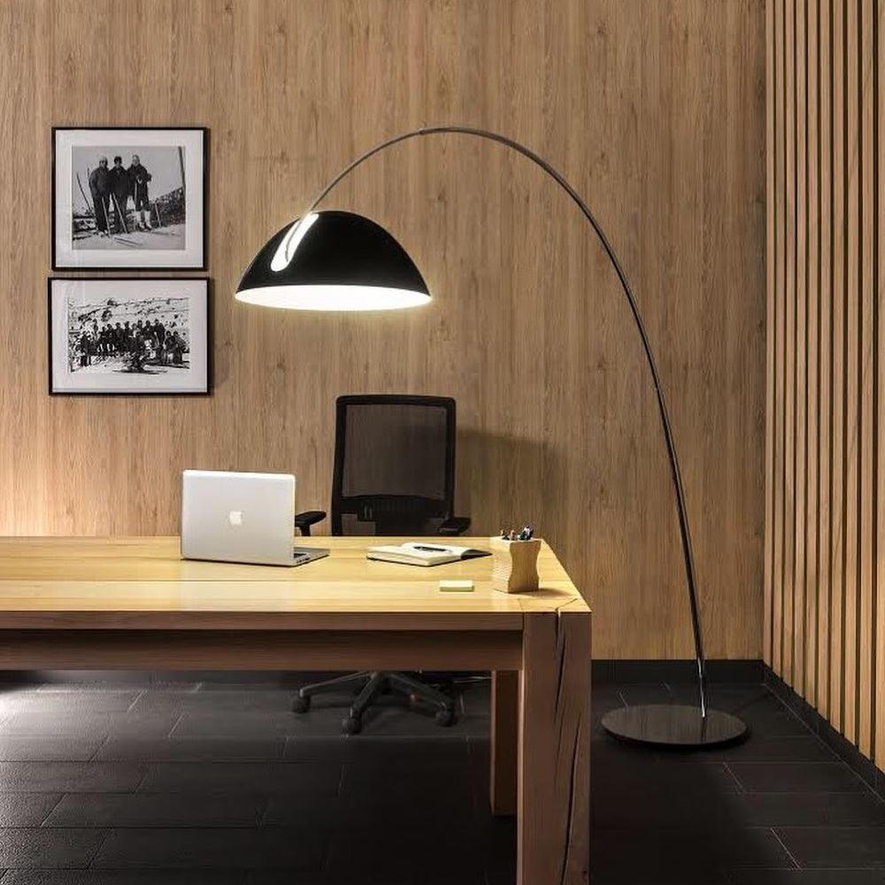 Lampe sur pied Arc de style scandinave – Éclairage LED élégant avec bras réglable