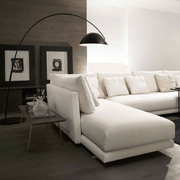 Scandinavian style Arc floor lamp – Elegant LED lighting with adjustable arm